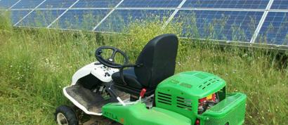 Παράδoση θαμνοκοπτικών τρακτέρ Etesia σε φωτοβολταϊκά πάρκα Παράδoση θαμνοκοπτικών τρακτέρ Etesia σε φωτοβολταϊκά πάρκα